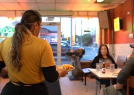 Most Americans tip 15% or less at a restaurant — and some tip nothing, poll finds