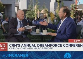 Salesforce shares jump on better-than-expected earnings report